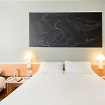 Ibis Ξενοδοχείο *