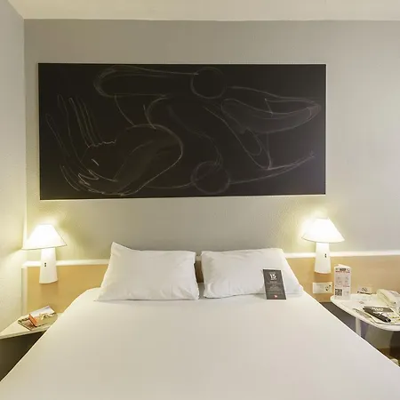 Ibis * Granada