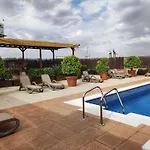Hotel Ibis *