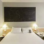 Ibis * Granada