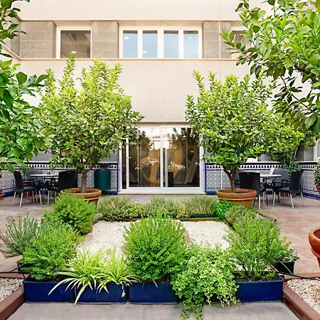 Otel Ibis *