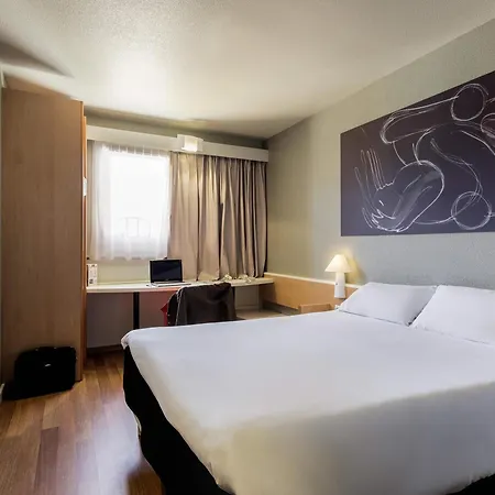 Otel Ibis *