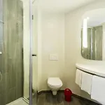 Ibis *